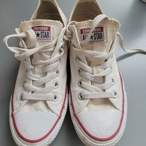 Worn Chucks, classic white sz 8